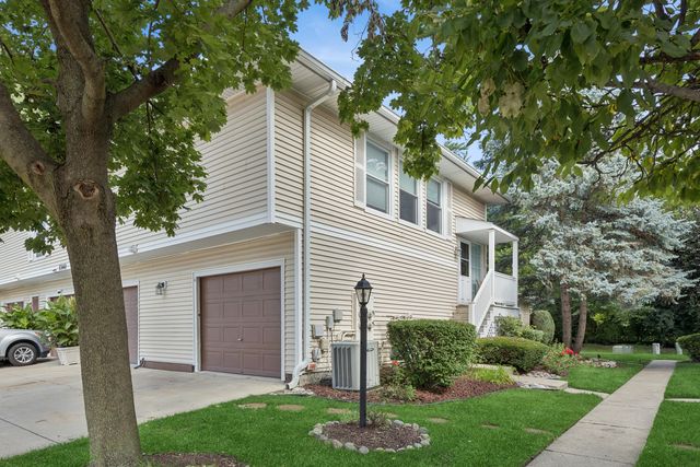 5340 Crescent Lane A, Oak Forest, IL 60452