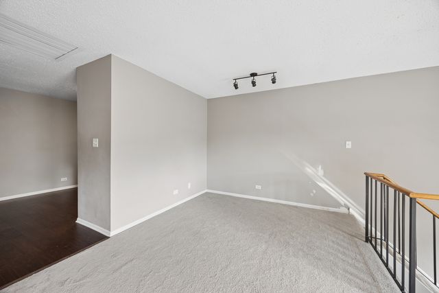 5340 Crescent Lane A, Oak Forest, IL 60452