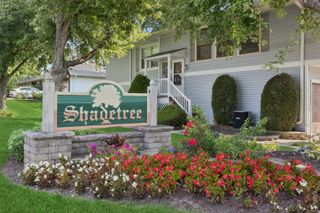 5340 Crescent Lane A, Oak Forest, IL 60452