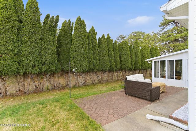 76 Westport Drive, Toms River, NJ 08757