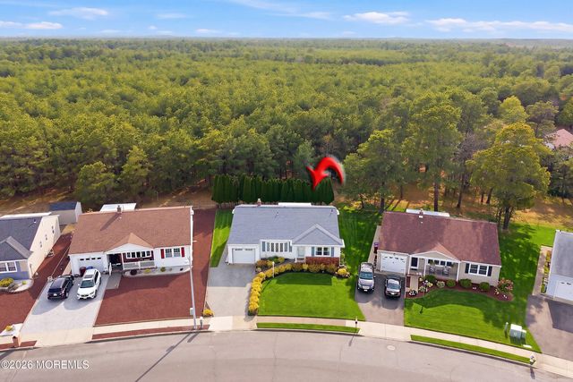 76 Westport Drive, Toms River, NJ 08757