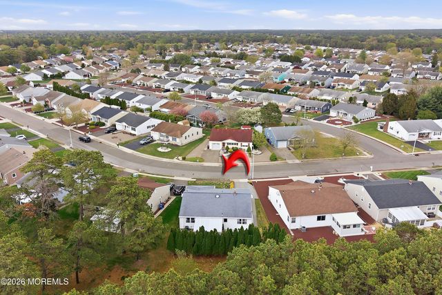 76 Westport Drive, Toms River, NJ 08757