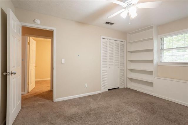 206 Hauteur SW Place, Lilburn, GA 30047