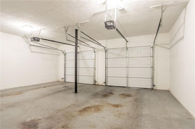 206 Hauteur SW Place, Lilburn, GA 30047
