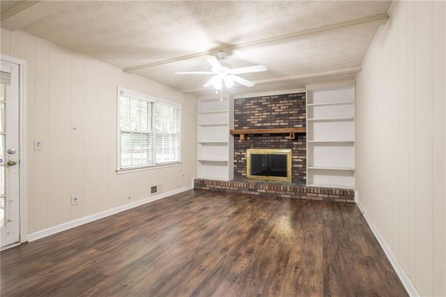206 Hauteur SW Place, Lilburn, GA 30047