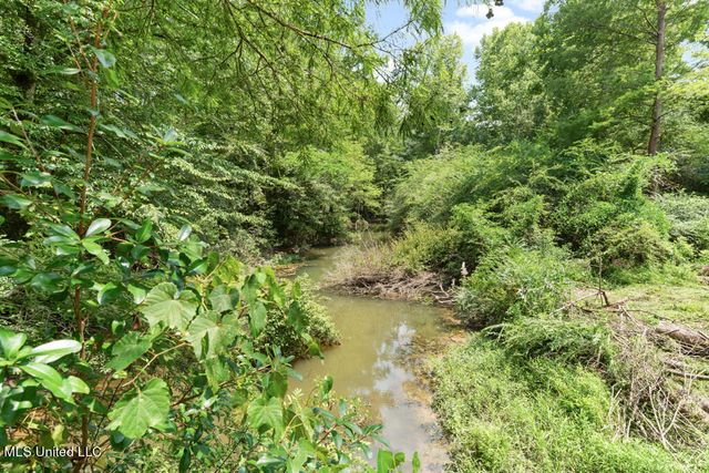 9085 Old River Road, Petal, MS 39465