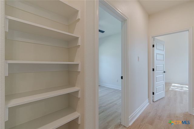 221 Roosevelt Drive, Seguin, TX 78155