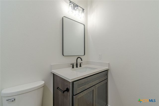 221 Roosevelt Drive, Seguin, TX 78155
