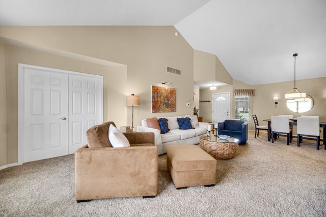 2045 Briarwood Lane, Highland, IN 46322