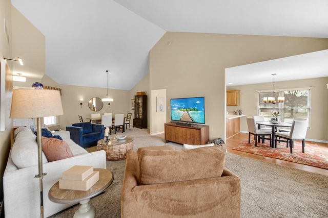 2045 Briarwood Lane, Highland, IN 46322