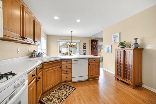 2045 Briarwood Lane, Highland, IN 46322