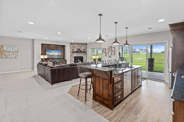 1920 Annika Drive N, Lake Elmo, MN 55042