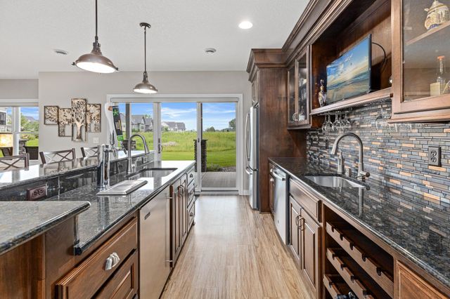 1920 Annika Drive N, Lake Elmo, MN 55042