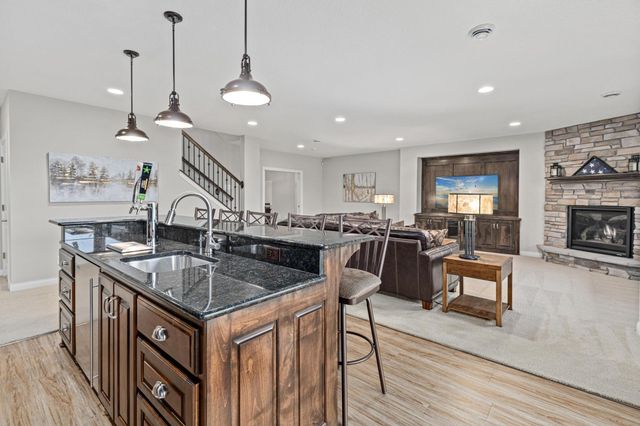 1920 Annika Drive N, Lake Elmo, MN 55042