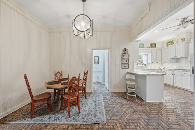 202 Tanglewood Street, Athens, TX 75751