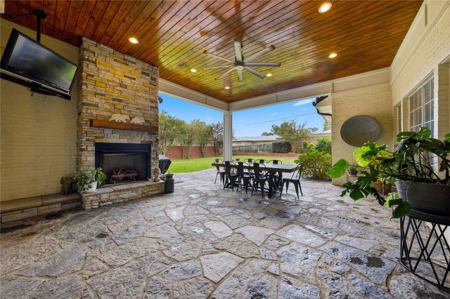 202 Tanglewood Street, Athens, TX 75751