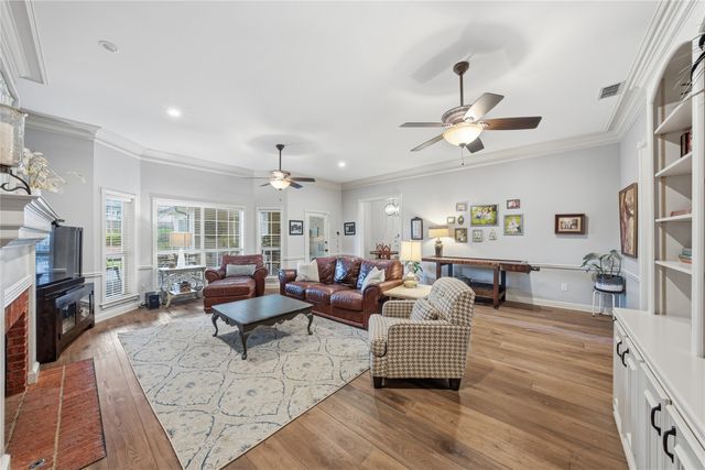 202 Tanglewood Street, Athens, TX 75751