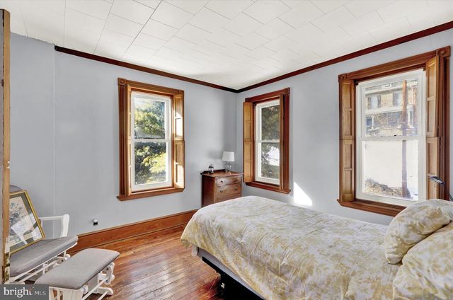 1107 FRIEDENSBURG RD, Reading, PA 19606