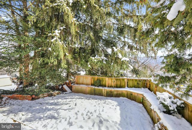 1107 FRIEDENSBURG RD, Reading, PA 19606