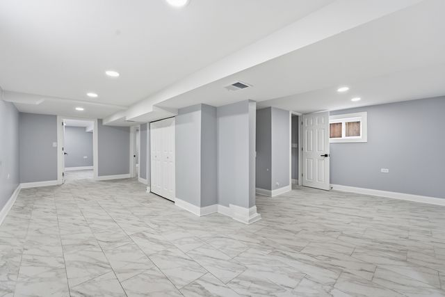 10607 S May Street, Chicago, IL 60643