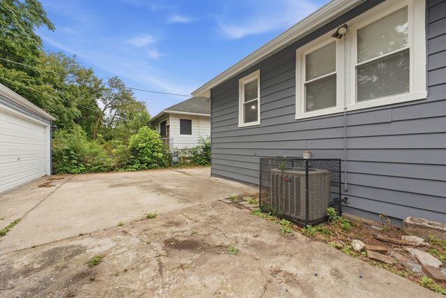10607 S May Street, Chicago, IL 60643