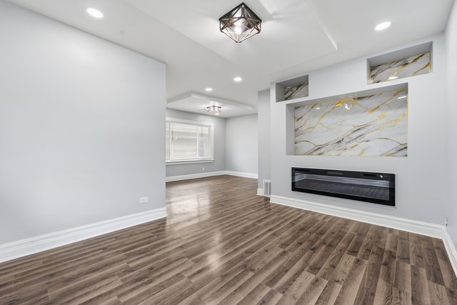 10607 S May Street, Chicago, IL 60643