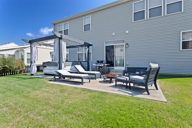 1813 Sebastian Drive, Woodstock, IL 60098