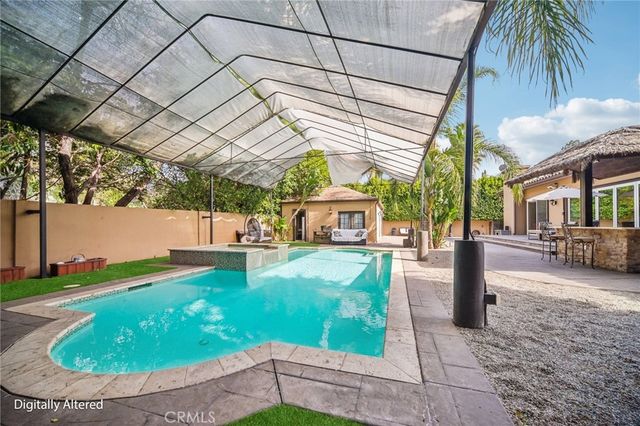 17401 Raymer Street, Sherwood Forest, CA 91325