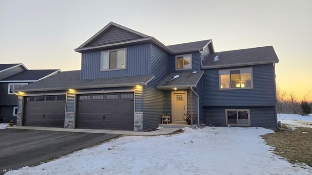 4617 8th Street NE, Saint Cloud, MN 56304