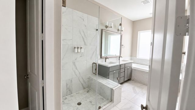 1222 W 24th Street A, Houston, TX 77008