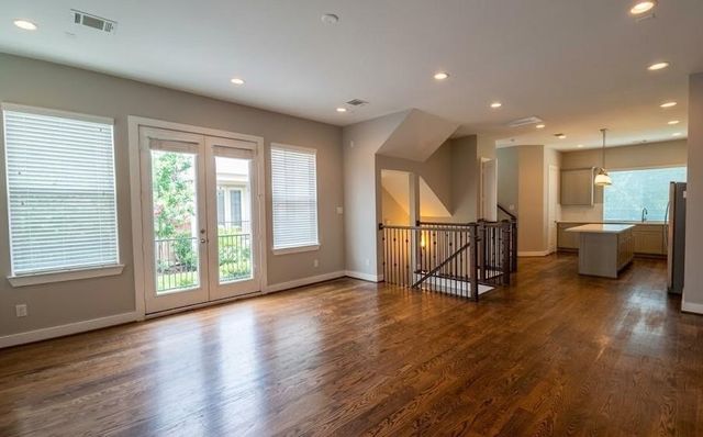 1222 W 24th Street A, Houston, TX 77008