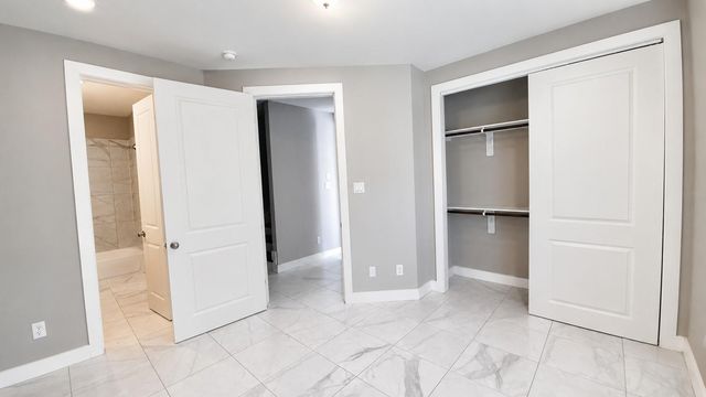 1222 W 24th Street A, Houston, TX 77008