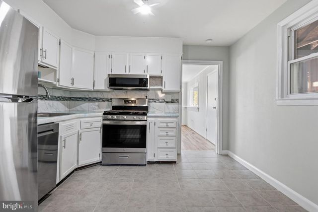 7365 RACE RD, Hanover, MD 21076