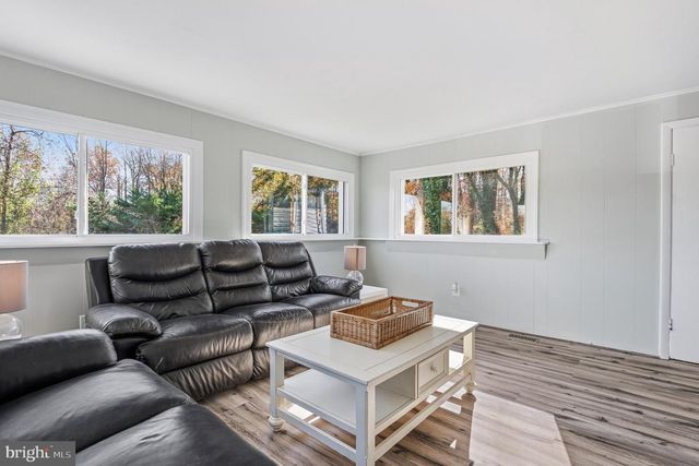 7365 RACE RD, Hanover, MD 21076