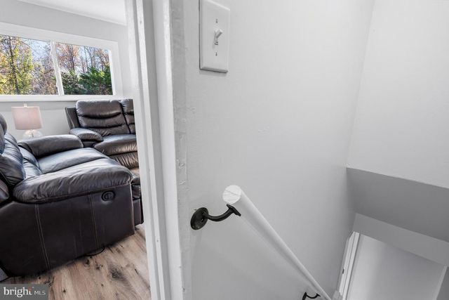 7365 RACE RD, Hanover, MD 21076