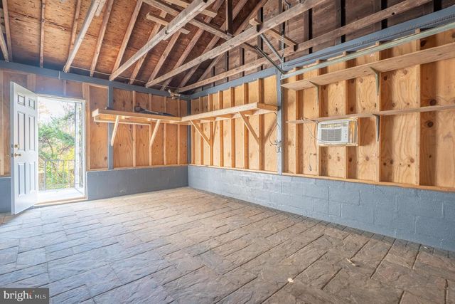 7365 RACE RD, Hanover, MD 21076