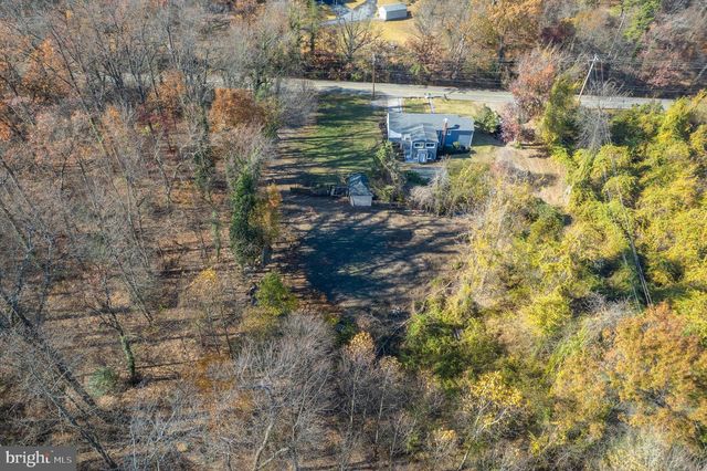 7365 RACE RD, Hanover, MD 21076