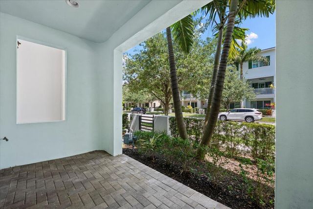 5210 Beckman Terrace, Palm Beach Gardens, FL 33418