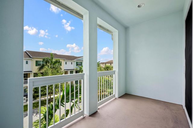 5210 Beckman Terrace, Palm Beach Gardens, FL 33418