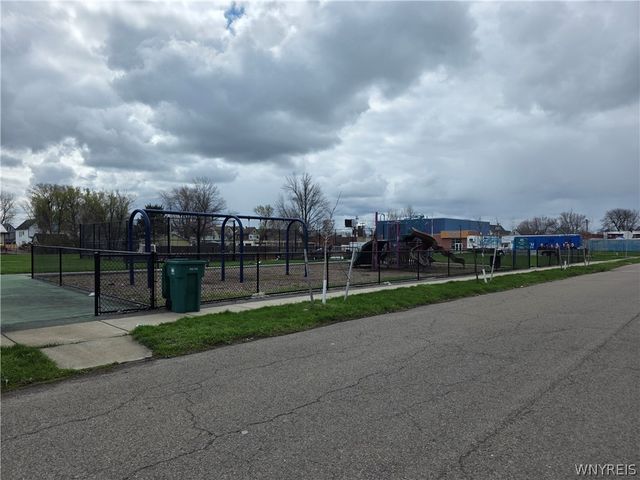 136 Milton Street, Buffalo, NY 14210