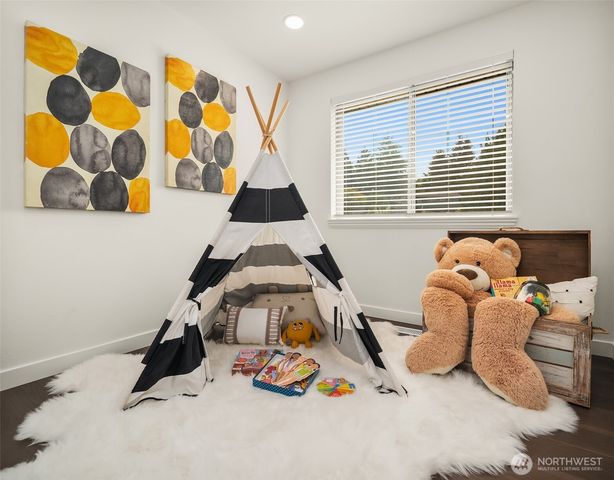 28407 22nd Avenue S, Federal Way, WA 98003