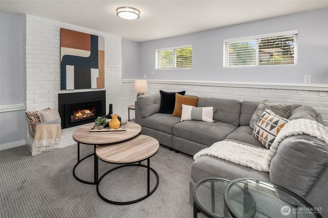 28407 22nd Avenue S, Federal Way, WA 98003