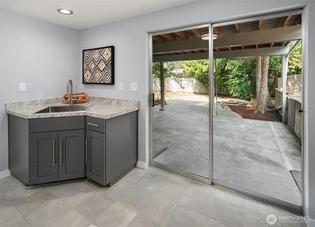28407 22nd Avenue S, Federal Way, WA 98003