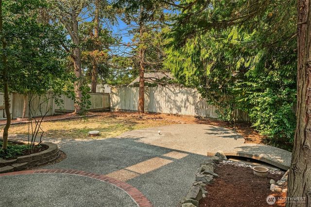 28407 22nd Avenue S, Federal Way, WA 98003