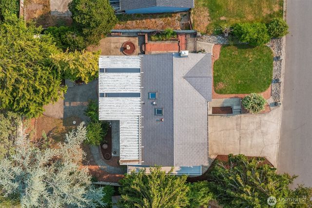 28407 22nd Avenue S, Federal Way, WA 98003