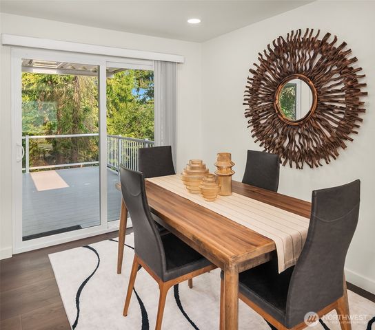 28407 22nd Avenue S, Federal Way, WA 98003