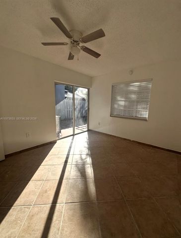 10360 SW 154th Pl 36, Miami, FL 33196