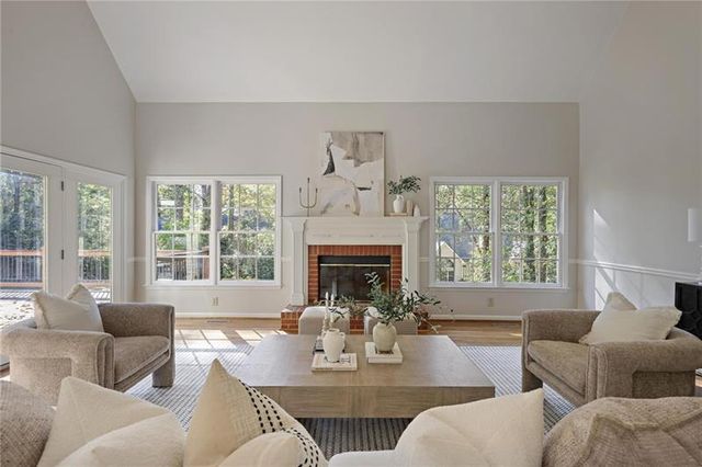 963 Bolingbrook SW Drive, Marietta, GA 30064