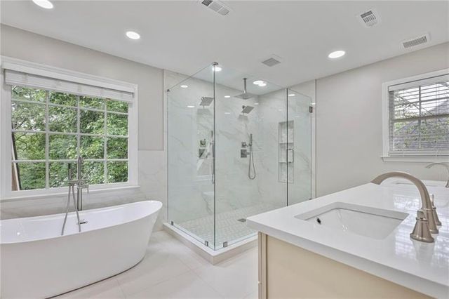 963 Bolingbrook SW Drive, Marietta, GA 30064