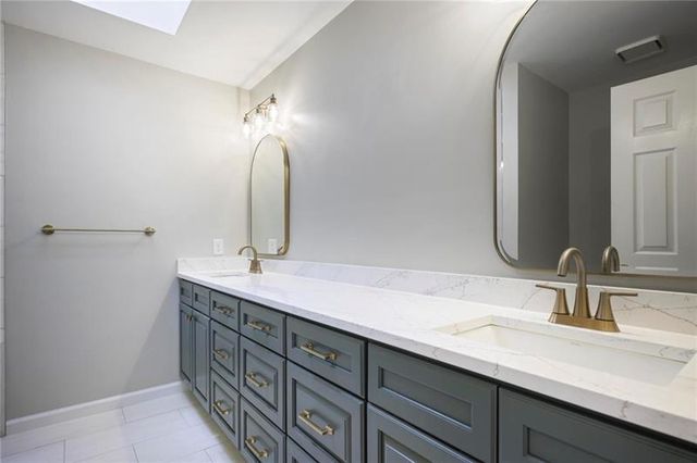 963 Bolingbrook SW Drive, Marietta, GA 30064